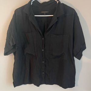 Banana Republic black button up linen shirt never worn